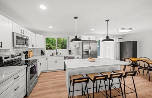 Hilo Casa | Hilo Harmony - Spacious 3BR/2BA Getaway