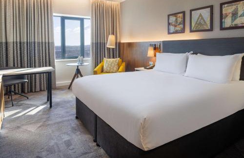 Belfast Central District Hotel | Hilton Belfast