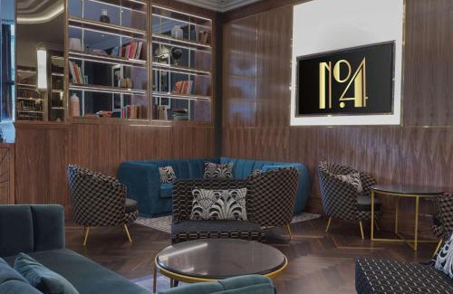 Belfast Central District Hotel | Hilton Belfast