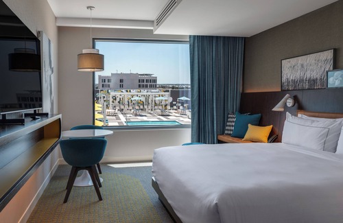 Buena Park Hotel | Hilton Buena Park Anaheim