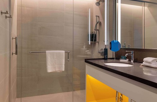 Buena Park Hotel | Hilton Buena Park Anaheim
