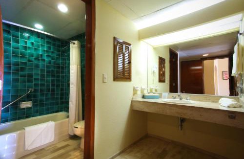 Zona Hotelera Complejo | Hilton Cancun Mar Caribe All-Inclusive Resort