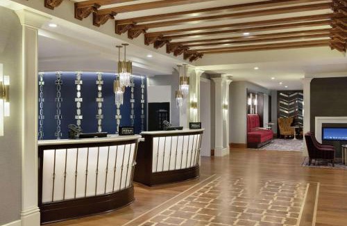 Downtown Los Angeles Hotel | Hilton Checkers Los Angeles