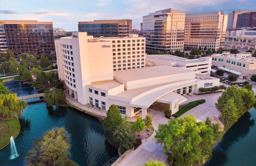 Plano Hotel | Hilton Dallas/Plano Granite Park