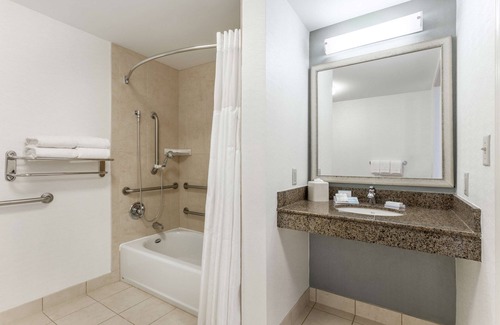 Newtonville Hotel | Hilton Garden Inn Albany/SUNY Area