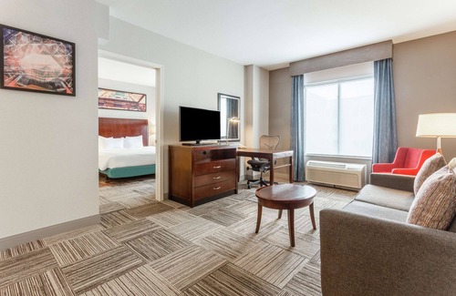 Newtonville Hotel | Hilton Garden Inn Albany/SUNY Area