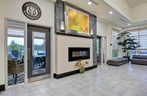 Fayetteville Hotel | Hilton Garden Inn and Fayetteville Convention Center