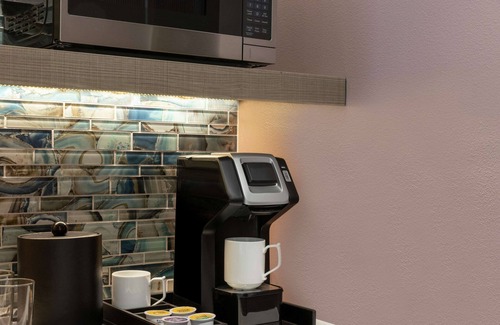 North Burnet Hotel | Hilton Garden Inn Austin North - Near the Domain