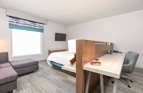 Roselawn Finance Hotel | Hilton Garden Inn Cincinnati Midtown