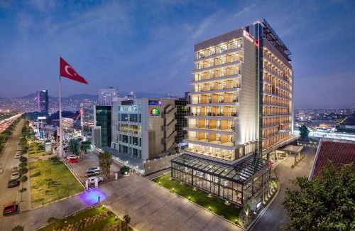 Bayraklı Hotel | Hilton Garden Inn Izmir Bayrakli