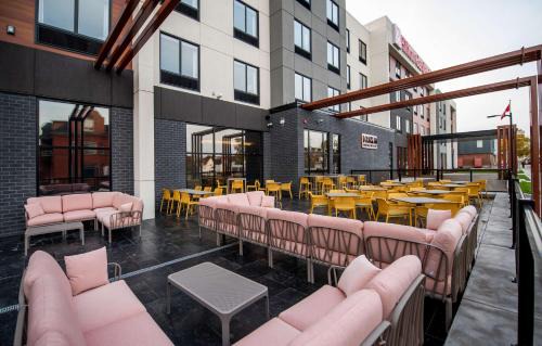 Moncton Hotel | Hilton Garden Inn Moncton Downtown, Nb