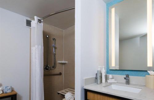 Bloomfield Hotel | Hilton Garden Inn New York/Staten Island