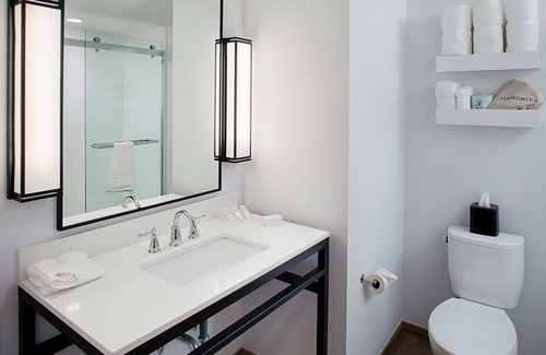 Fox Point Hotel | Hilton Garden Inn Providence