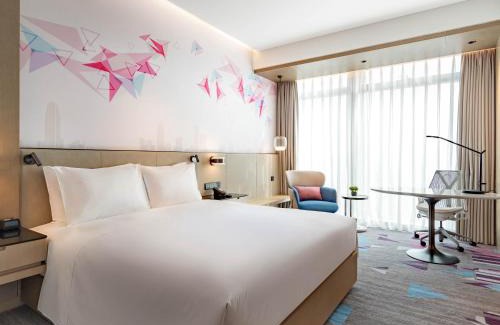 Shajing Hotel | Hilton Garden Inn Shenzhen World Exhibition & Convention Center