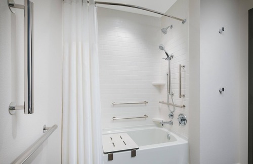 St. Pete Beach Hotel | Hilton Garden Inn St. Pete Beach