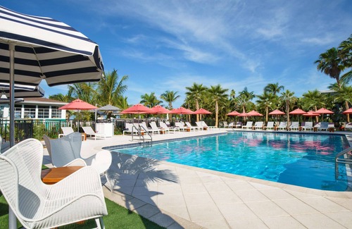 St. Pete Beach Hotel | Hilton Garden Inn St. Pete Beach