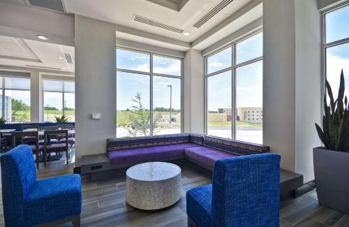 Broken Arrow Hotel | Hilton Garden Inn Tulsa-Broken Arrow, OK