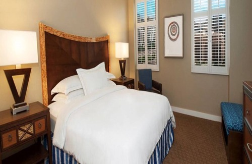 Waikiki Villa | Hilton Hawaiian Village, Lagoon Tower by HGVC 1 bedroom