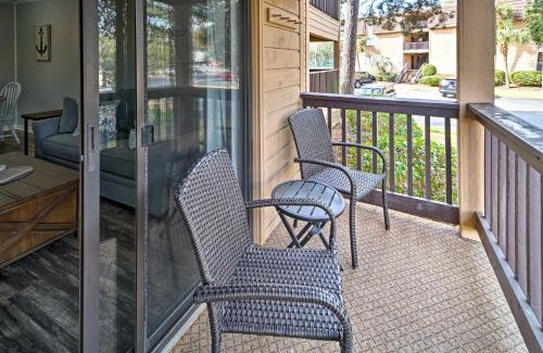 Folly Field Apartamento | Hilton Head Condo with Pool Bar Walk to Beach!