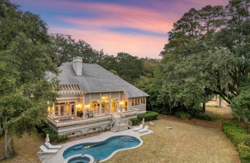Baynard Oaks Casa | Hilton Ivory 15th Hole of Harbourtown Golf Course Private Pool Hot Tub