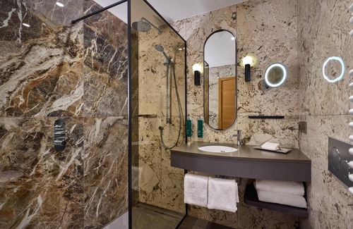 Centro Direzionale Hotel | Hilton Milan