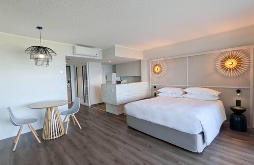 Anse Vata Hotel | Hilton Noumea La Promenade Residences