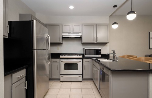 Downtown Branson Hotel | Hilton Promenade at Branson Landing
