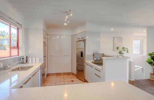 Lynmore Casa | Hilton Retreat | Lynmore Location with Spa Pool