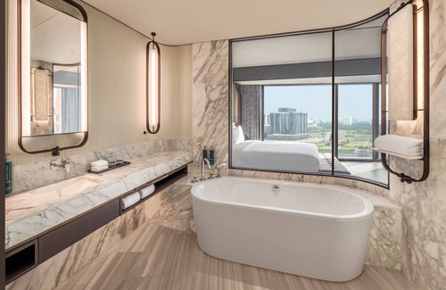 Dong Khoi Hotel | Hilton Saigon