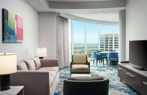 Downtown San Jose Hotel | Hilton San Jose