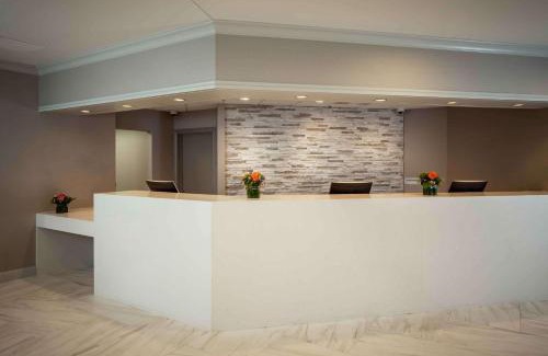 Brentwood Hotel | Hilton Suites Brentwood