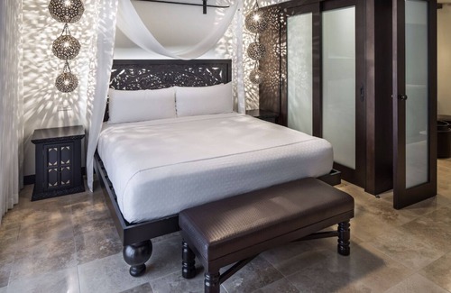 Zona Hotelera Hotel | Hilton Vacation Club Cabo Azul Los Cabos with Pool/Beach Rating: 10/10