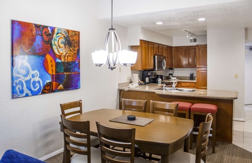 Kissimmee Hotel | Hilton Vacation Club Polynesian Isles Kissimmee