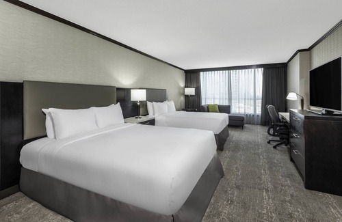 Metrotown Hotel | Hilton Vancouver Metrotown