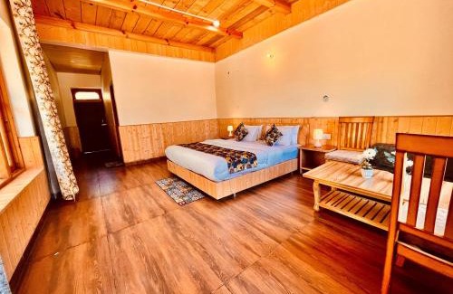 Manali Hotel | Himalayan River Resort, Manali - #riverside # private parking # scenic River & mountain View # open Cafe # spacious Rooms