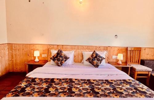 Manali Hotel | Himalayan River Resort, Manali - #riverside # private parking # scenic River & mountain View # open Cafe # spacious Rooms