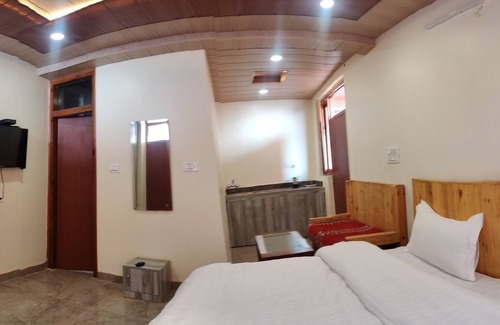 Mukteshwar Hotel | Himashray