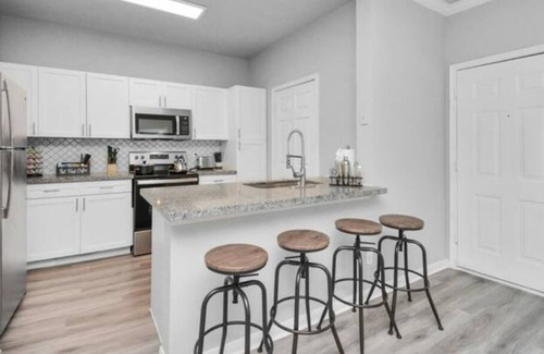 Central Southwest Apartamento | Hint of Green 1/1 Near Medical Center Gym Pool