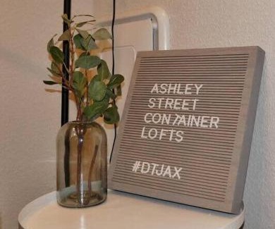 Downtown Jacksonville Apartamento | Hip Container APT - 5 Min Walk to TIAA Bank