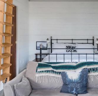 Cleveland Park Casa | Hip, Cozy Cottage with a Fire Pit in Cleveland Park