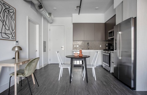 Culver City Apartamento | Hip Culver City 1BR w/ Pool, Gym & Easy Access to 405, by Blueground