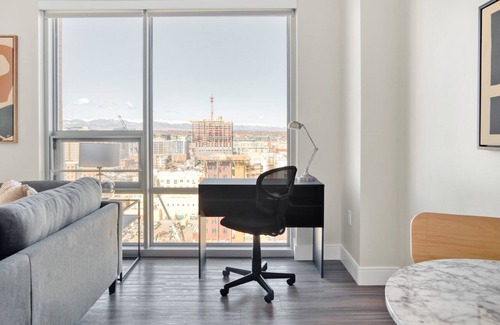 Five Points Apartamento | Hip Five Points 1BR w/ Pool & Gym, 1 mile to Coors Field, by Blueground