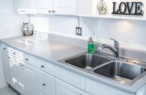 Berkeley Casa | Hip happy home in a hot hood! Pet- Friendly!