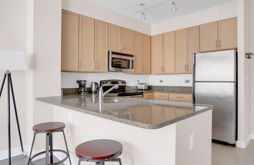 Mount Vernon Square Apartamento | Hip Mount Vernon 1BR w/ Pool & Gym, walk to Smithsonian, by Blueground