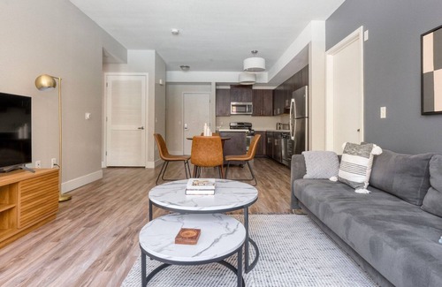 Mountain View Apartamento | Hip Mountain View 2BR w/ Gym & Spa, nr Tech Companies, by Blueground