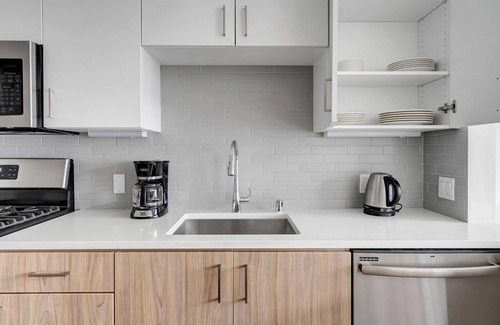 Oakland Ave - Harrison St Apartamento | Hip Oakland Studio w/ Gym, Pool & AC, 2 min walk to Target, by Blueground