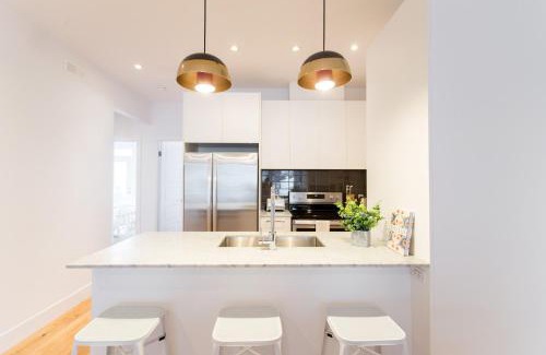 Little Italy Apartamento | Hip, Stylish Apartment in Little Italy by Den Stays A