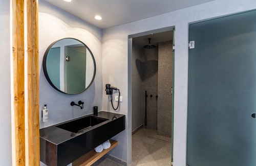 Kamari Hotel | Hippocampus Hotel