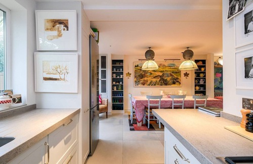 Notting Dale Casa | Hippodrome Mews | Pro-Managed