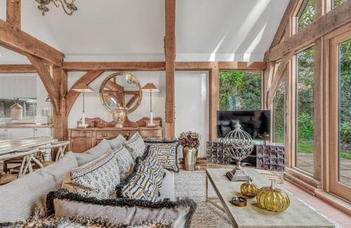 Chipping Campden Casa | Hiron's Piece - Hot Tub Packages Available